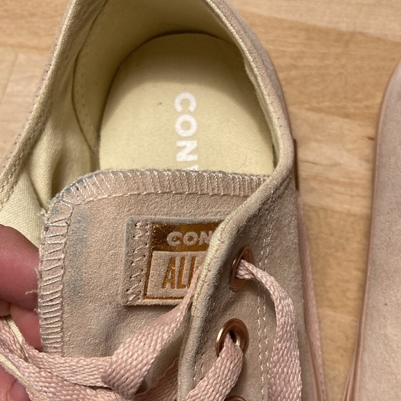 Converse Suede All Star Sneakers. Soft Pink Suede Upper. Pink Sole. Size: 7.5 - Picture 8 of 9